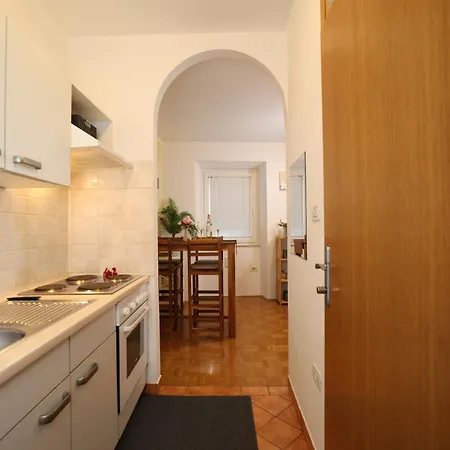 Apartment Mhouse *