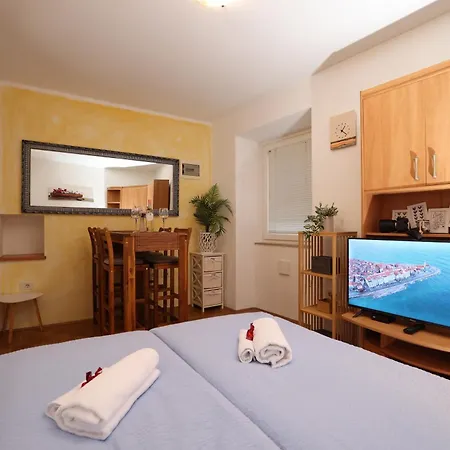 Apartment Mhouse *